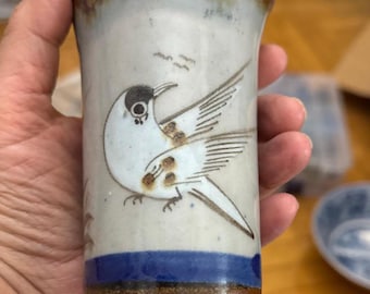 メキシコ陶器の花瓶、鳩、蝶、手描き、メキシコ、サイン入り