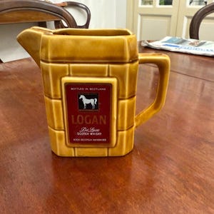 Vintage Advertising Whisky Water Pitcher Pub Jug Rare Logan De Luxe Whiskey Wade England