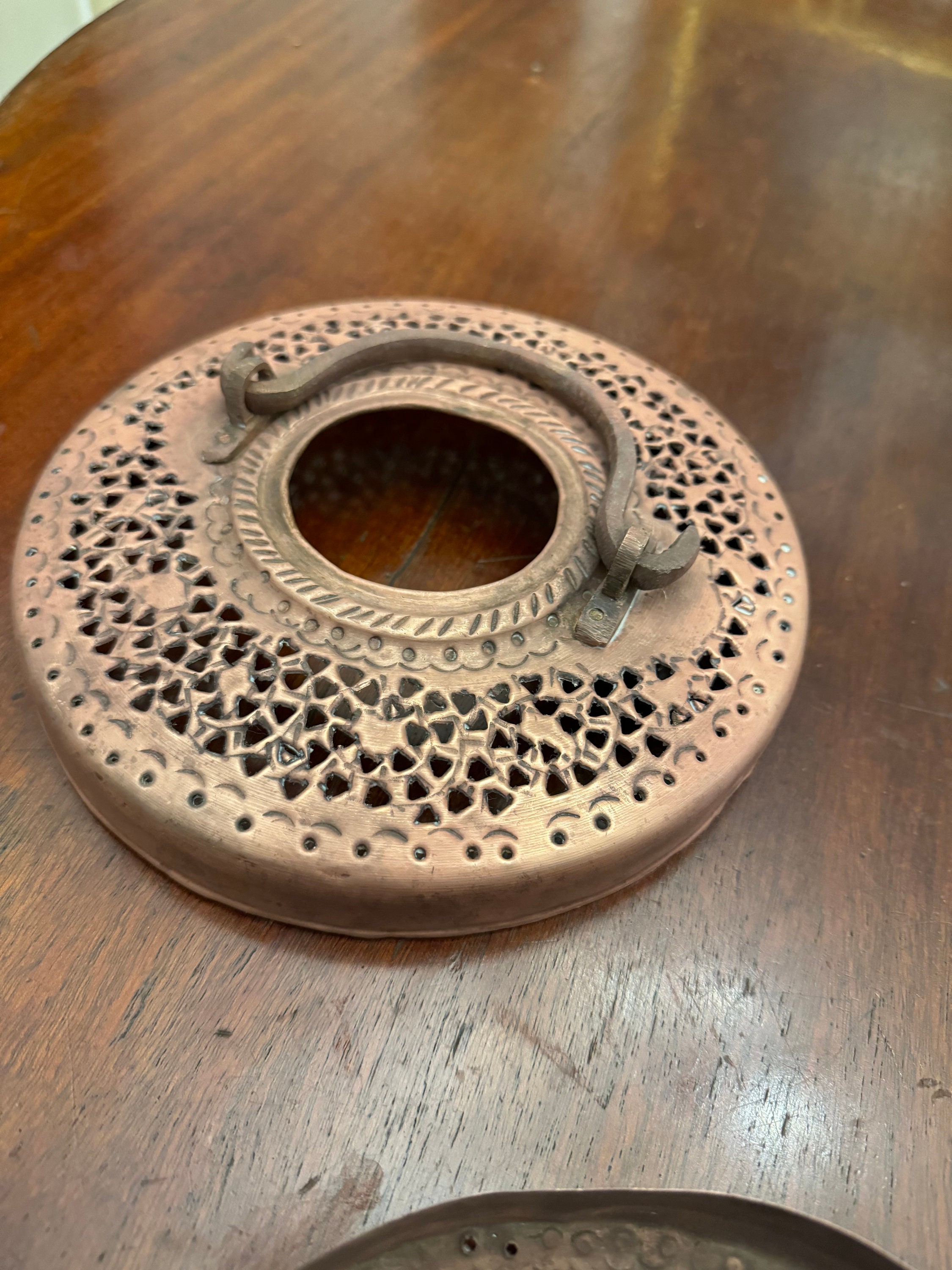 Portacandele Vintage In Ceramica Verde Con Manico - Sottovaso Rotondo Per Casa Colonica E Decorazione Rustica - 28.4 Cm - 4