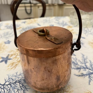 Antique Dovetail Copper Hanging Pot with cover. Italian or French.