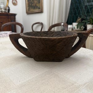 Legno scavata a mano con due manici、etnica molto pesante のヴィンテージ Ciotola。