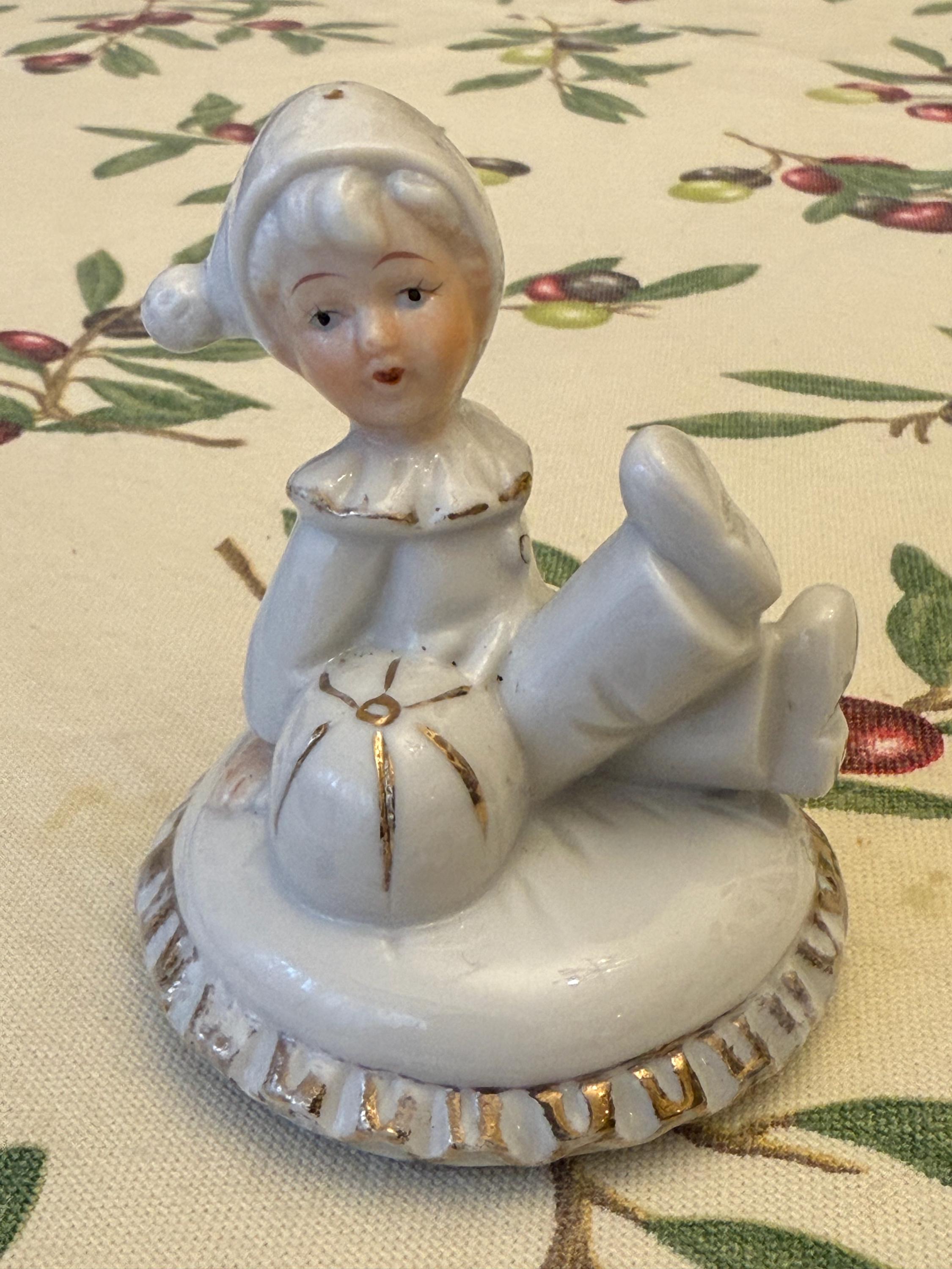 Capodimonteの陶器製人形 イタリア カポディモンテ LA MEDEA フィギュリン ジノリ 陶器