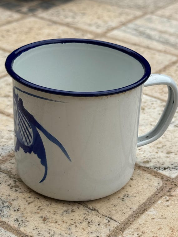 MAXIKIWI - Tazza da campeggio smaltata resistente per caffè o tè per uso interno ed esterno - Acquerello Safari con animali - 350 ml
