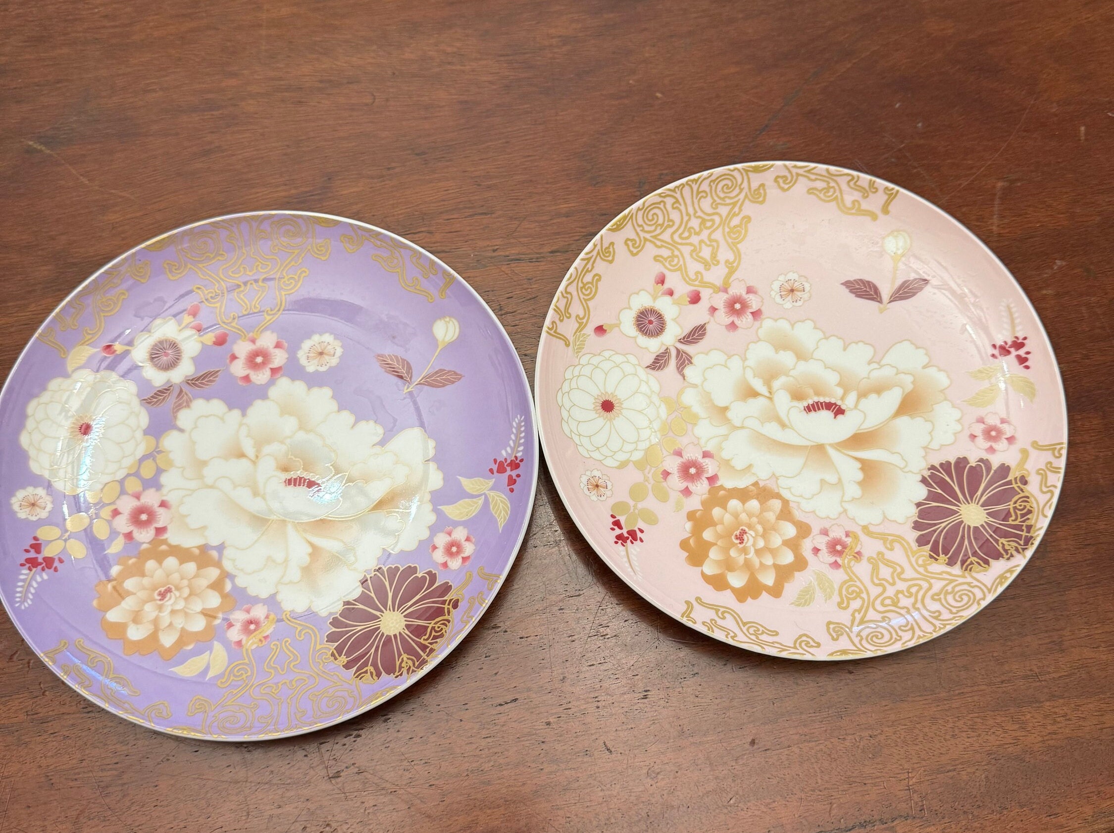 Vintage 2 KIMONO plates pink and violet. Maxwell and Williams. Due piatti KIMONO rosa e violetto Maxwell e Williams.