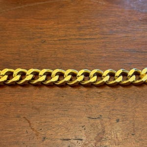 Vintage Heavy Metal Golden Armband mit Schnalle, hergestellt in Italien.