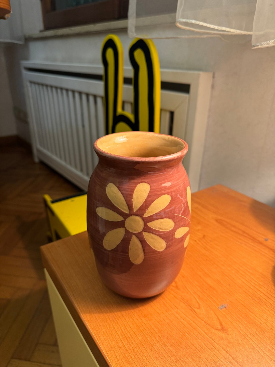 Vintage Handmade 1990 Italian Brown Vase With Flowers. Excellent