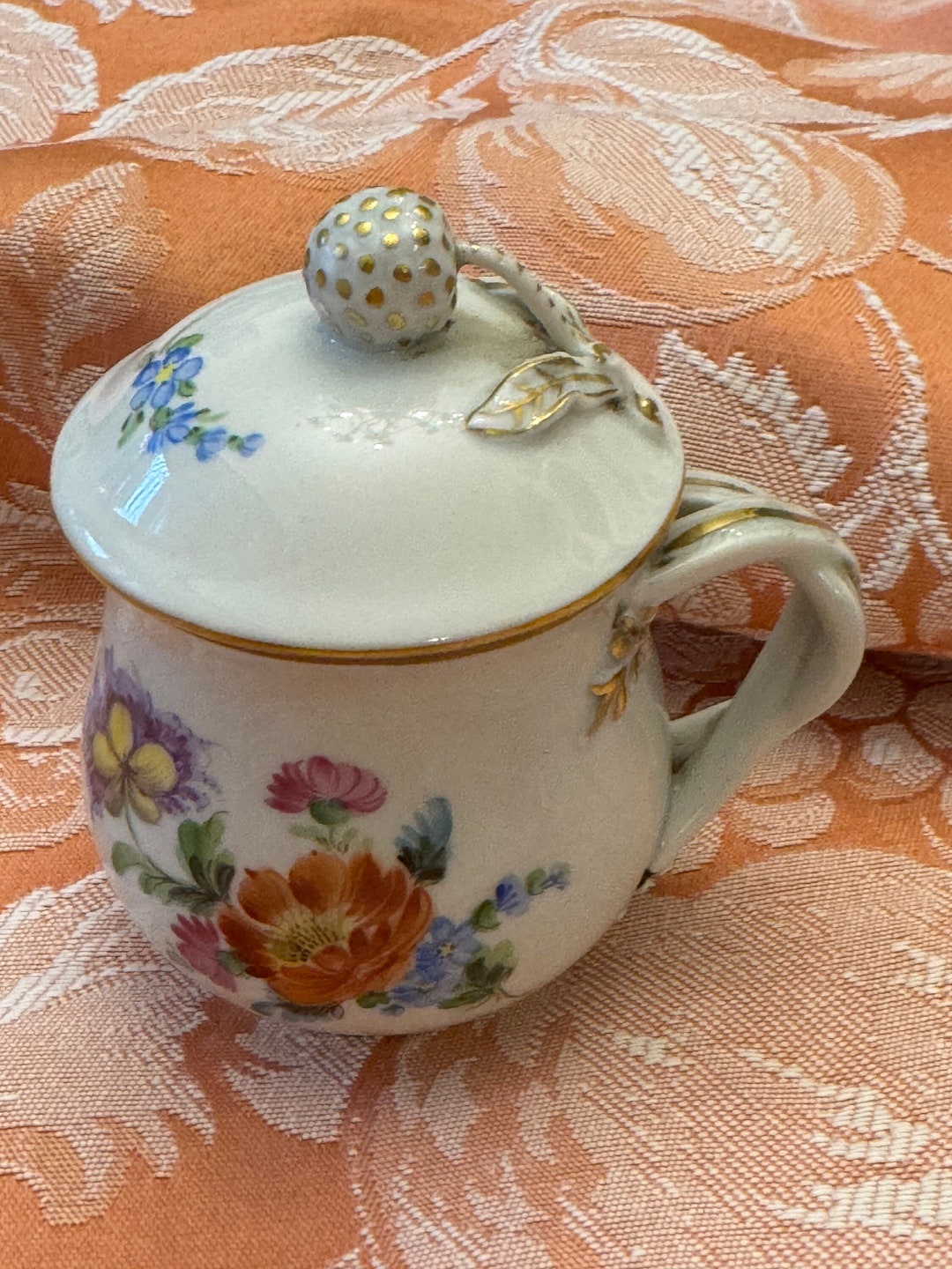 Dresden Pot De Creme Cup With Flowers. Tazza Pot De Creme Di Porcellana