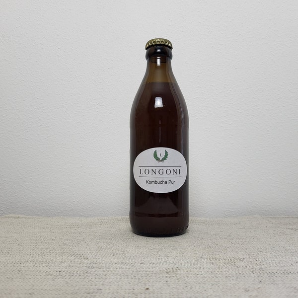 Pure kombucha, fermented tea, kombucha made from black tea