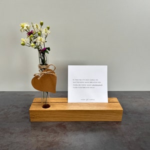 Porte-cartes en bois avec tube à essai/barre photo bois de chêne véritable/décoration de fleurs séchées/décoration moderne salon/porte-carte postale