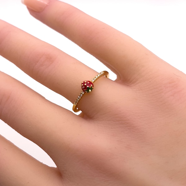 Bague en or fraise avec zircons cubiques | Mini bague aux fraises | Anneau de fruits