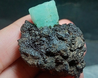 Rare Aquamarine Rough: Raw Gemstone for Jewelry