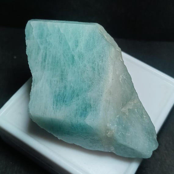 大型の未加工アクアマリン結晶、原石標本、サイズ38×68mm。 - Etsy 日本