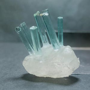 Big Aquamarine Rough, Crystal Aquamarine, Natural Aquamarine Specimen For Gift, Aquamarine Minerals, Transparent Aquamarine, Size 25x29mm.