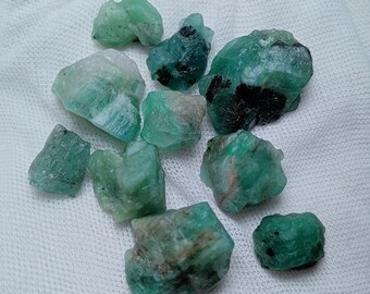 10 Pices Emerald Rough, Specimen Emerald, Emerald Rough Lot, Colambian Emerald Rough.
