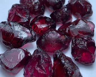 100 Pices Natural Red Garnet Rough Gemstone Ring Size Garnet Raw Loose Gemstone For Making Jewelry, Gift For Her, Garnet Rough Lot.