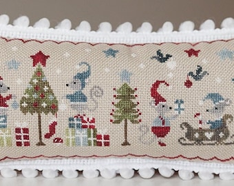 Christmas Mouse Tralala Cross Stitch Chart PDF