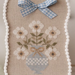 White Flower Bouquet Tralala Cross Stitch Chart PDF