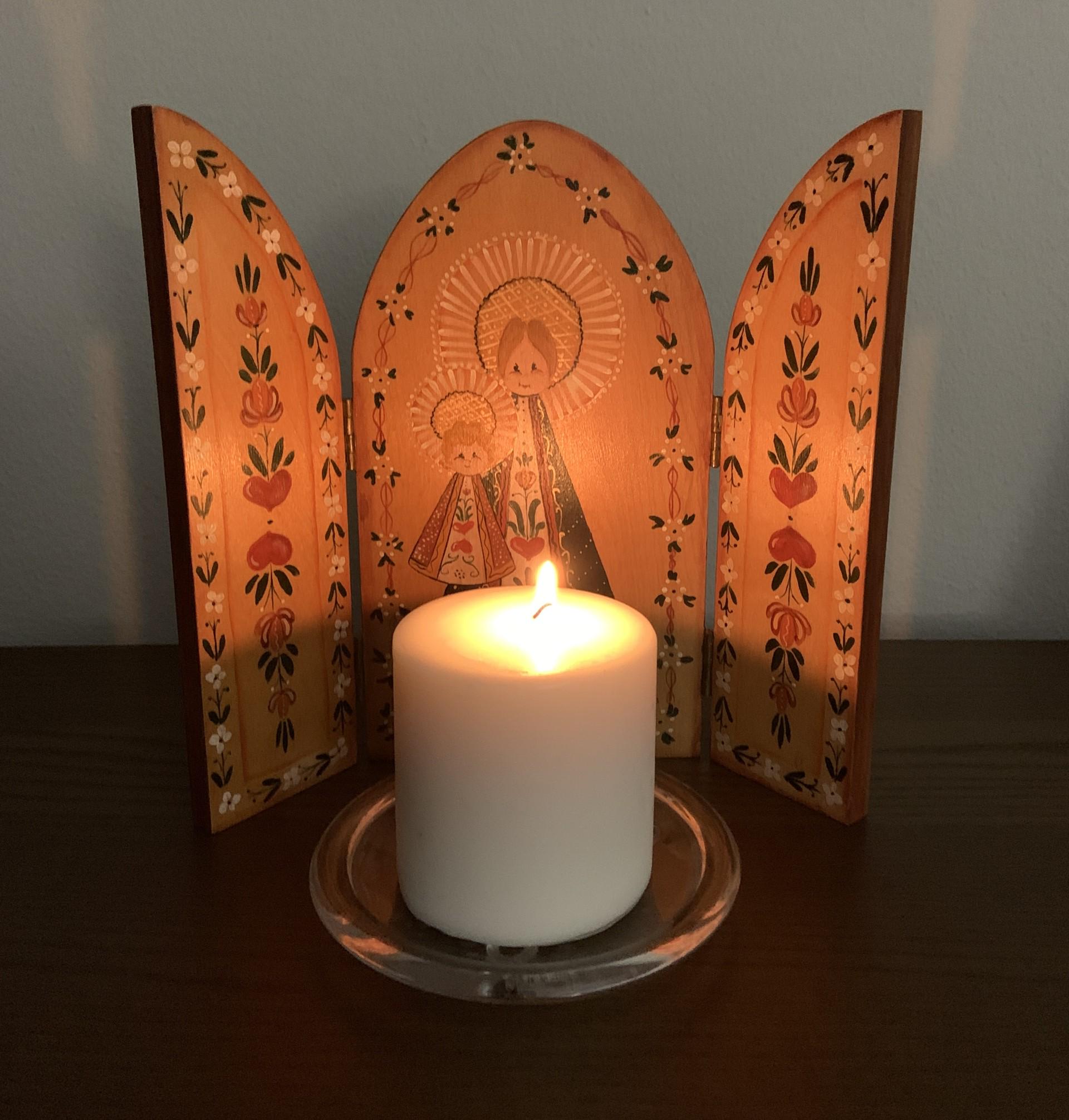 Madonna Trifold - Etsy
