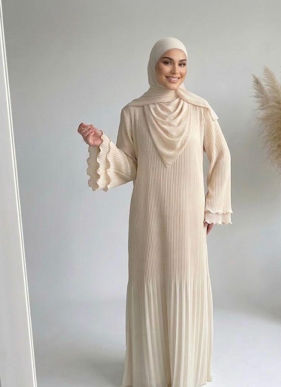 Modest Dress – Pleated Chiffon Maxi Dress for Muslim Women, Hijab Friendly, Eid & Ramadan Outfit, Elegant Full-length Dress
