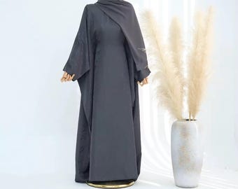 Satynowy kaftan Anisa Abaya – czarny | Elegancki, skromny kaftan na co dzień i specjalne okazje