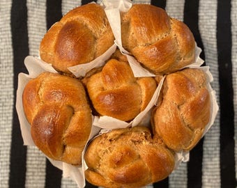 100% Whole Wheat Artisanal Challah Rolls (12 rolls) Fully Kosher (Dairy-Free) Optional Toppings Available