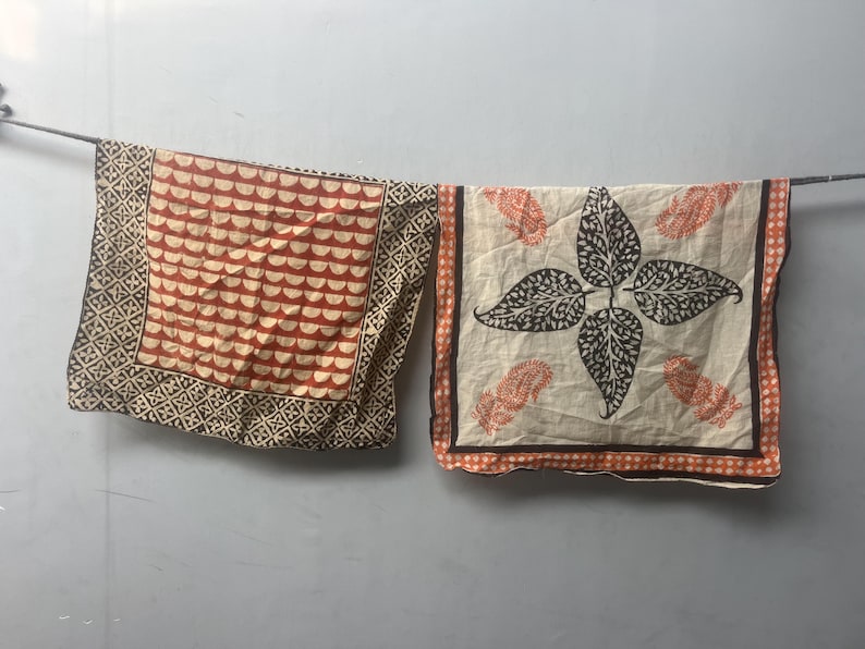 Handtryckt bomullsbandanaset, naturfärgad slips, ekologiska färger bild 4