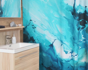 Blue Serenity: Abstrakter Duschvorhang - Tauche ein in die Ruhe mit Azurblauen Und Himmelblauen Farbtönen. 71 "x 74" von Serene Elegance Housewarming