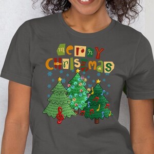FELIZ NAVIDAD Camiseta, Camisa de árbol de Navidad, Camiseta de Navidad, Camisa navideña, Camiseta navideña, Regalo para ella, Regalo para Navidad