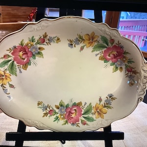Vintage Homer Laughlin 1940 Oval Platter with Floral Design Gold Trim Around Edge/Collectible Platter/Platters