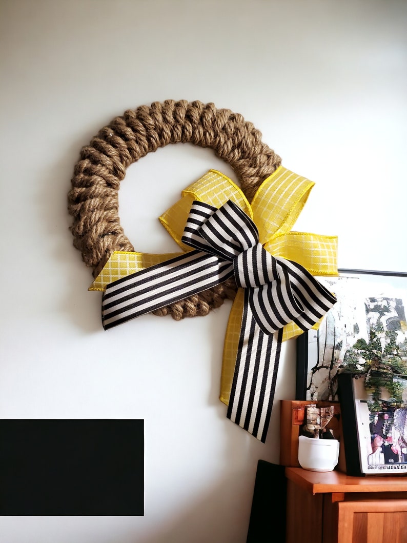 Nautical Jute Rope Wreath Wall Hanging Decorative Rope With Yellow Black Bow Minimalist Design Interior Wall Mini Door Wreath Door Craft image 3