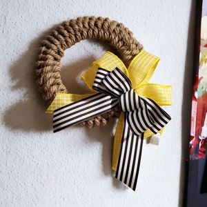 Nautical Jute Rope Wreath Wall Hanging Decorative Rope With Yellow Black Bow Minimalist Design Interior Wall Mini Door Wreath Door Craft image 10