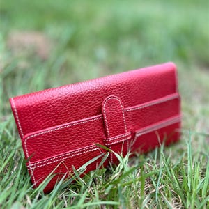 Handmade Genuine Leather Ladies Wallet , Festive Wallet Bag, Destressed Red Small Leather Purse, Perfect gift for her, Solid Color.
