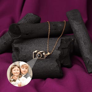 Custom Photo Necklace, Camera Projection Necklace, Memorial Photo Necklace, Personalised Jewelry for Mother&#39;s Day, Birthday Gift for Friend