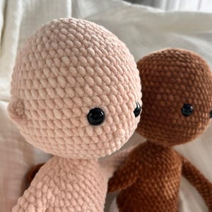 No Sew Crochet Doll Base Pattern – Amigurumi Raggy Doll 18 Inch with Chenille Yarn, Large Rag Doll Body (PDF Pattern English)