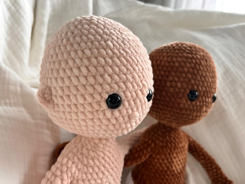No Sew Crochet Doll Base Pattern – Amigurumi Raggy Doll 18 Inch with Chenille Yarn, Large Rag Doll Body (PDF Pattern English)
