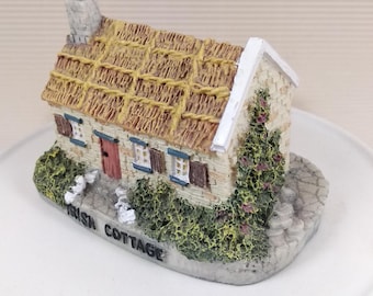 Verzamelobject vintage miniatuurhuisje