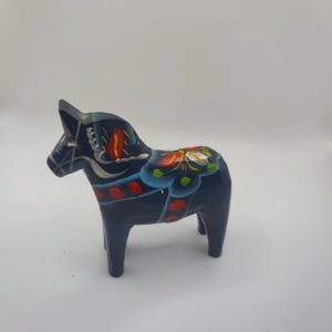 Vintage Dala horse Sweden, Horse figurine, Dalapferd, Dalecarlian blue horse, Schweden, Dala Pferd, Swedish folk art, Wooden horse