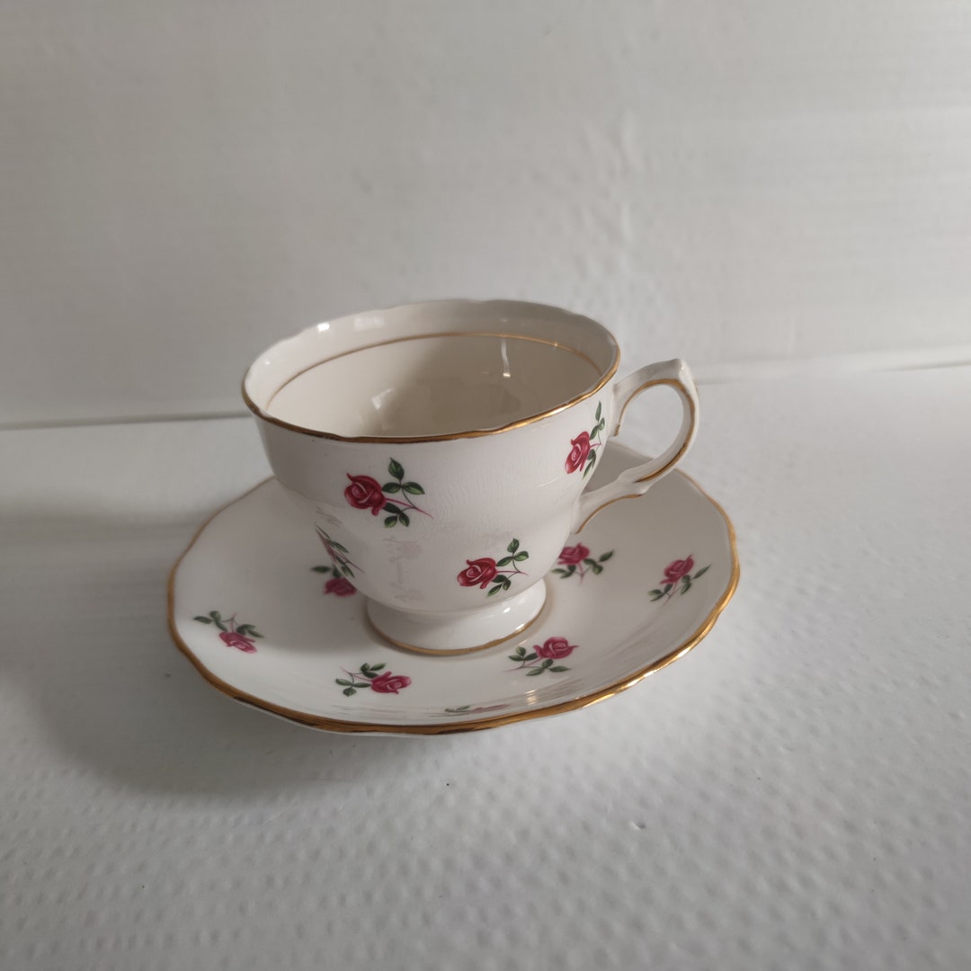 Rose Ridgeway England Colclough Ridgeway Potteries Tea Cup and Saucer Set England Roses ...