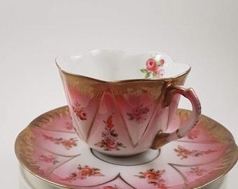 Vintage Meander BV Porzellan Teetasse: Rosa Cabbage Roses, Goldrand
