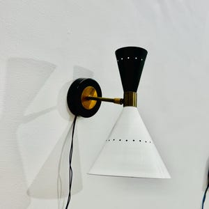 Light Brass Wall Sconce – Modern Mid-Century Wall Light Fixture – Handmade Brass Wall Lamp for Bedroom, Hallway, or Vanity