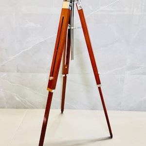 Vintage trästativ | Nautisk golvdekor | Justerbar brun stativfot för lampa eller display