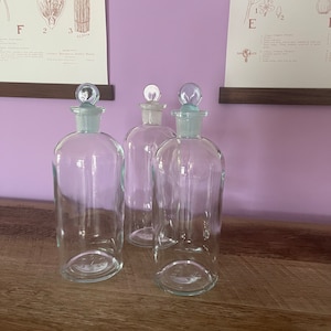 1 Liter T. C. Wheaton Chemistry Bottle With Glass Stopper