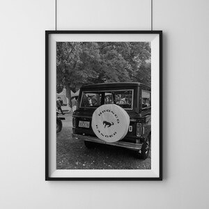 B&W Vintage Bronco 11x14