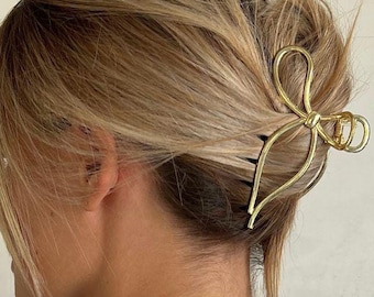 Bow hair clip | Large hair clip | Golden hair clip | Trendy hair clip | Extraordinary hair clip | XXL hair clip