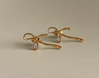 Bow earrings | Waterproof bow earrings | Waterproof earrings | Bow stud earrings | Gold bow earrings | Trendy earrings