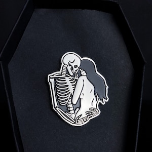 Gothic Lovers Enamel Pin Skeleton Girl | Dark Romance Brooch, Halloween Gift