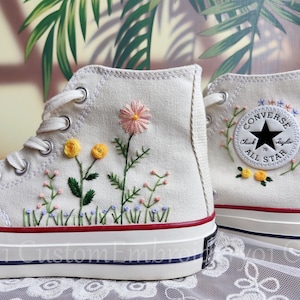 Personalisierte Converse Bestickte Schuhe Converse Chuck Taylor 1970er Jahre Bestickte Rosa Blumen Converse Schuhe Bestes Geschenk für Sie