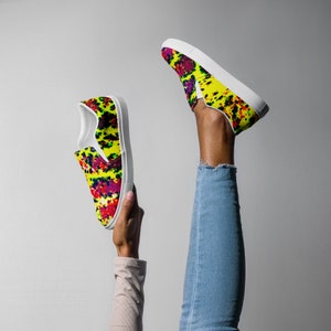 Yellow Leopard-Inspired Women’s Slip-On Canvas Shoes