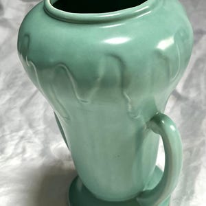Vintage 1930-tals Red Wing RumRill H-54 trofévas, matt aqua ljusblågrön art déco keramik med dubbla handtag