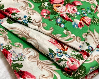 Vintage Green Floral Cotton Pillowcase Set, Retro Rose Scroll Print, Cottagecore Bedding